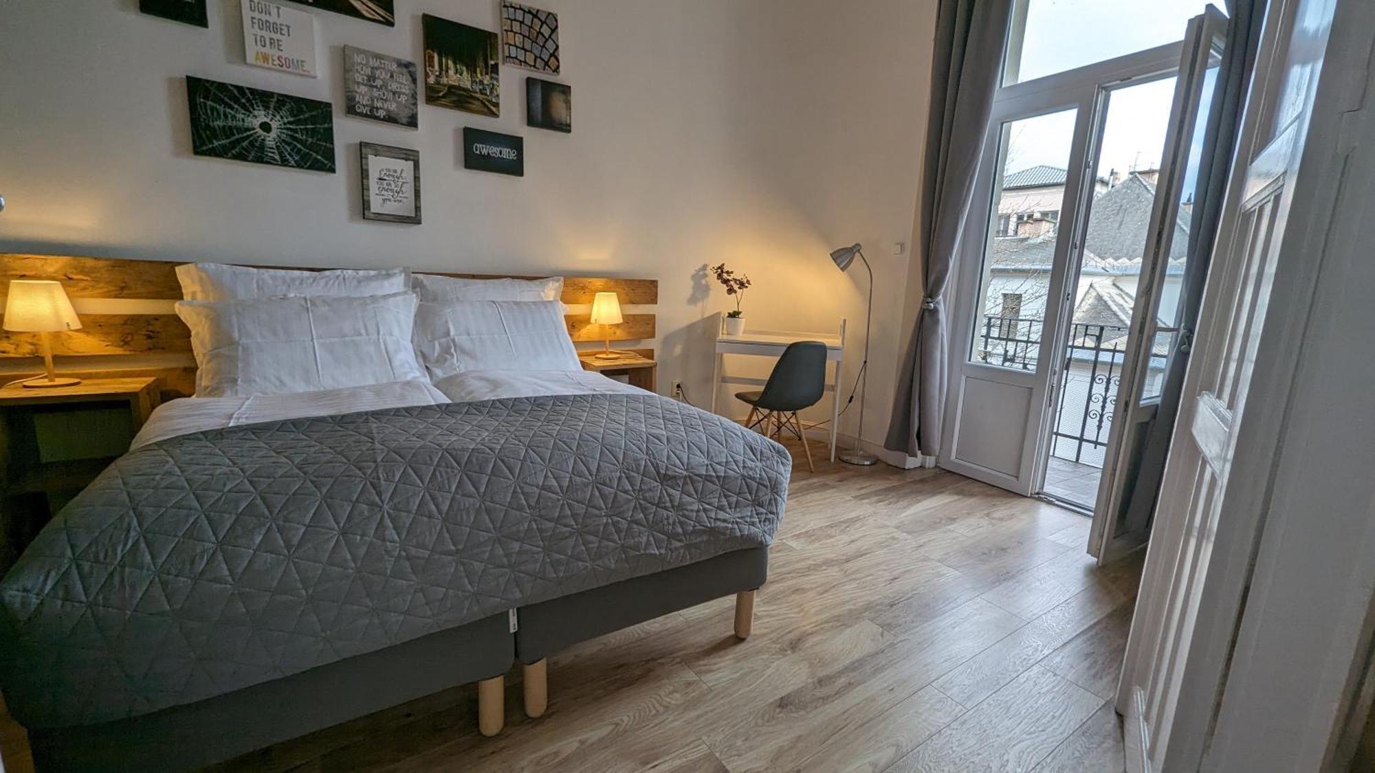 3 Room Apartment In The Beautiful Street Budapest Exterior photo