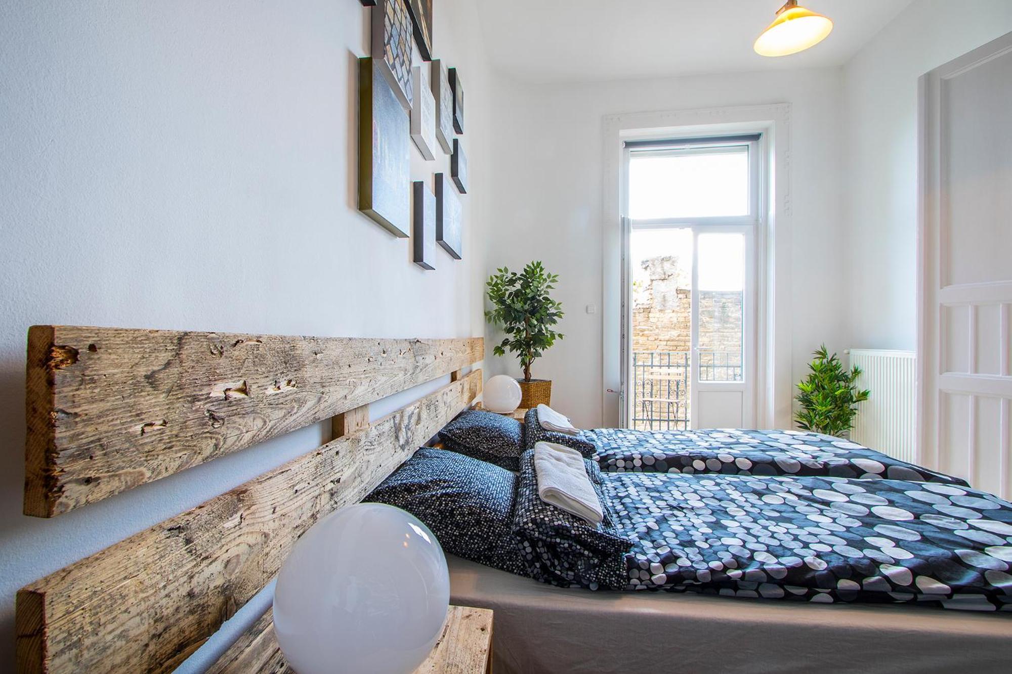 3 Room Apartment In The Beautiful Street Budapest Exterior photo